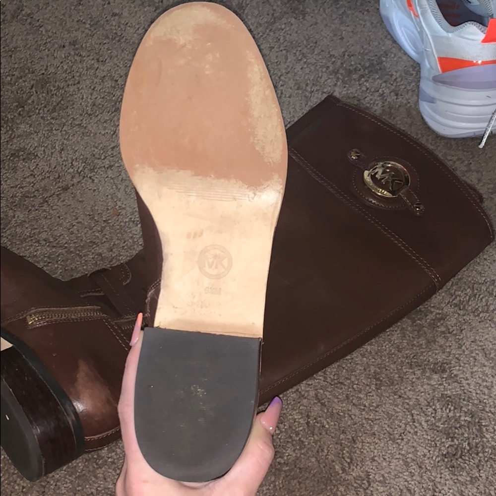 Michael kors boots - Picture 3 of 6